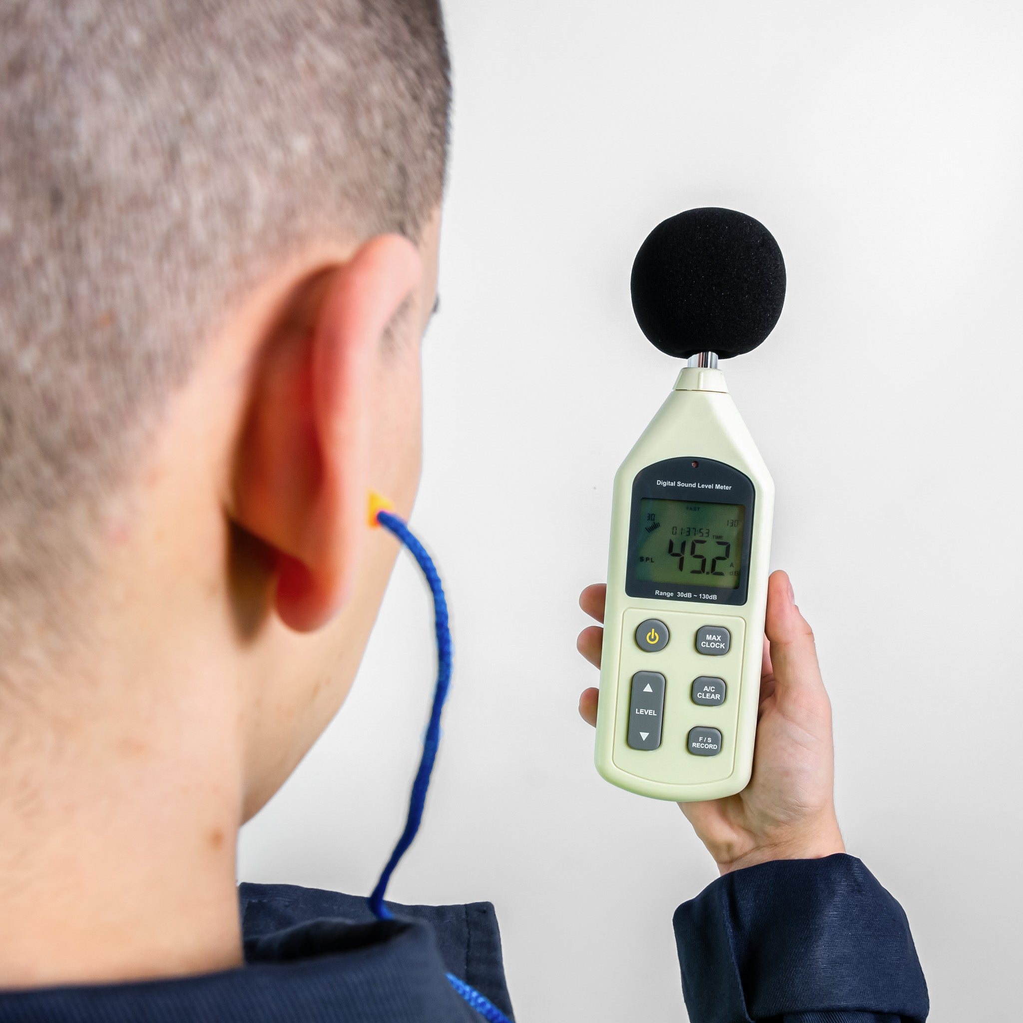 Decibelimetro con datalloger Benetech GM-1356