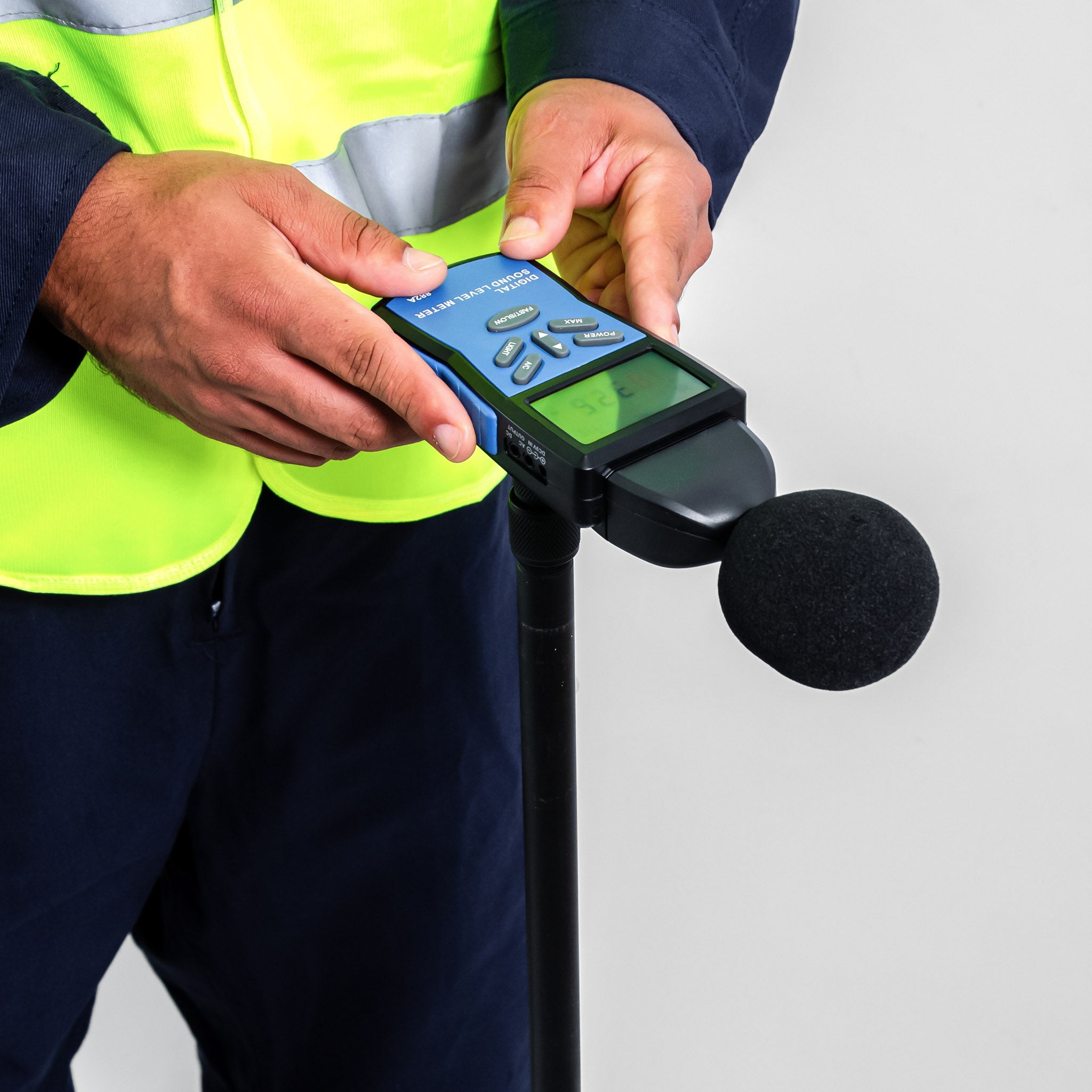 Decibelimetro de Medicion Puntual Trigger HP-882A