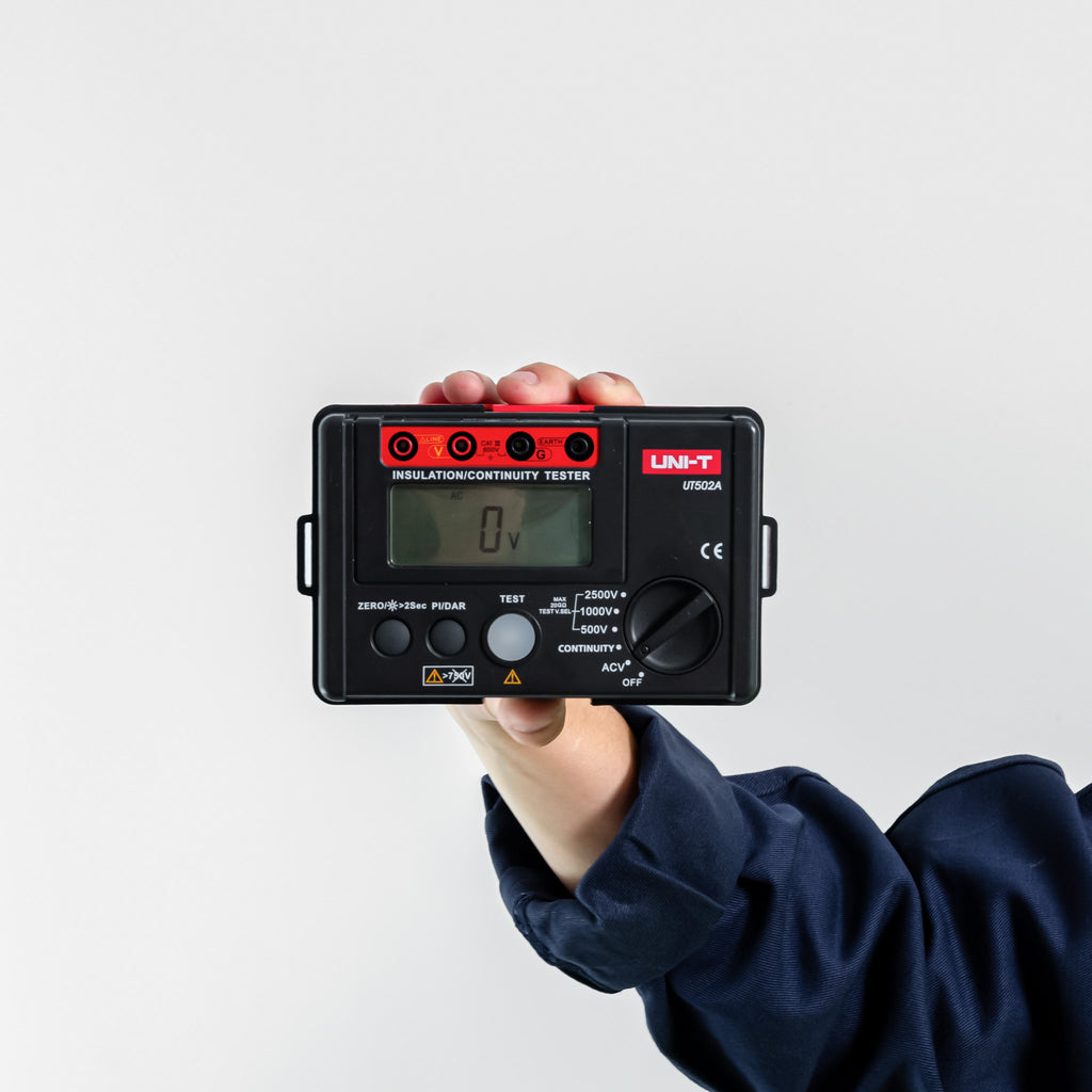 Megometro UNI-T UT502A